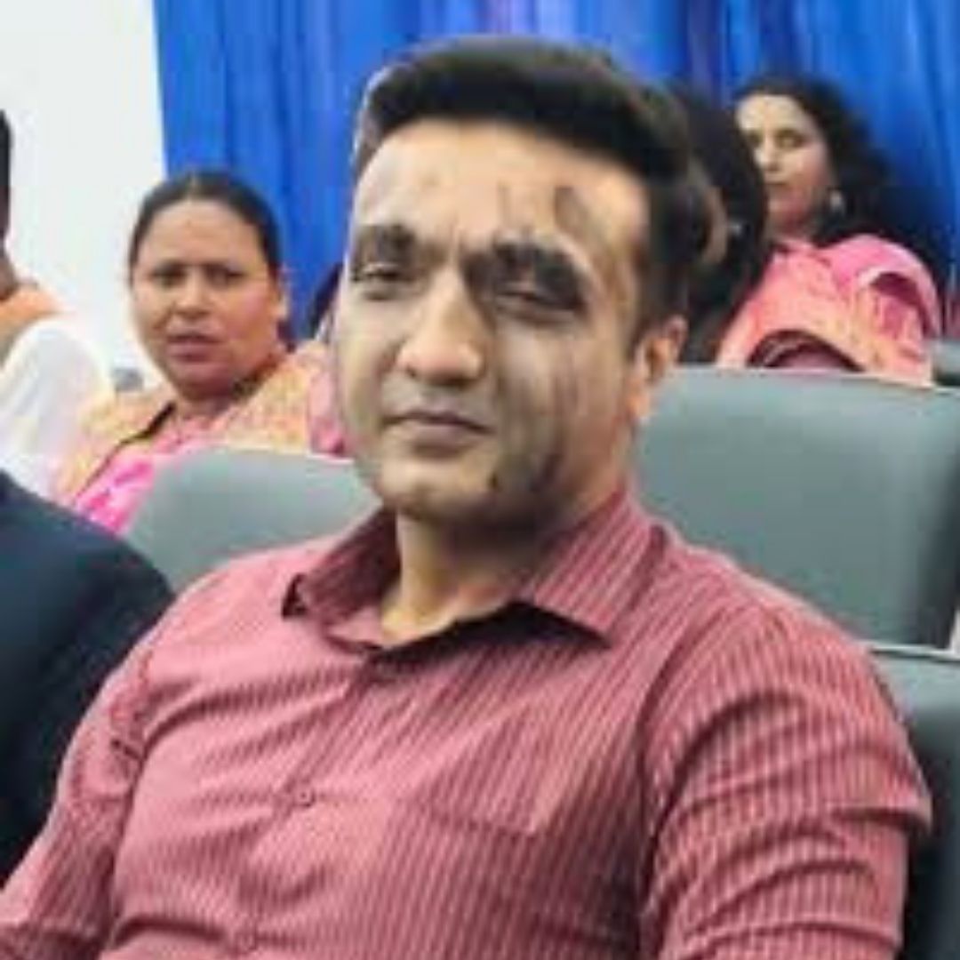 Discover Rahbar Ansari's dramatic protest in Nepal's Madhesh Assembly