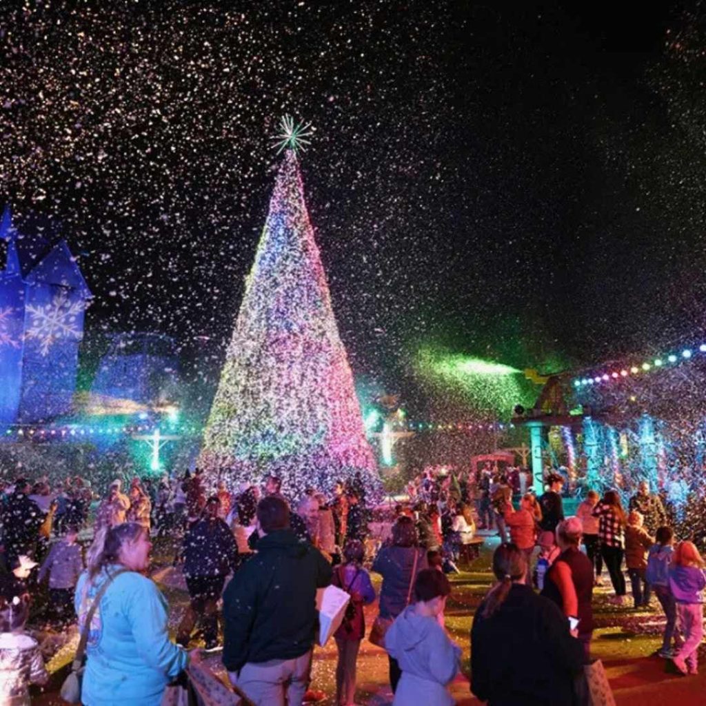 What Is Smoky Mountain Christmas at Dollywood?