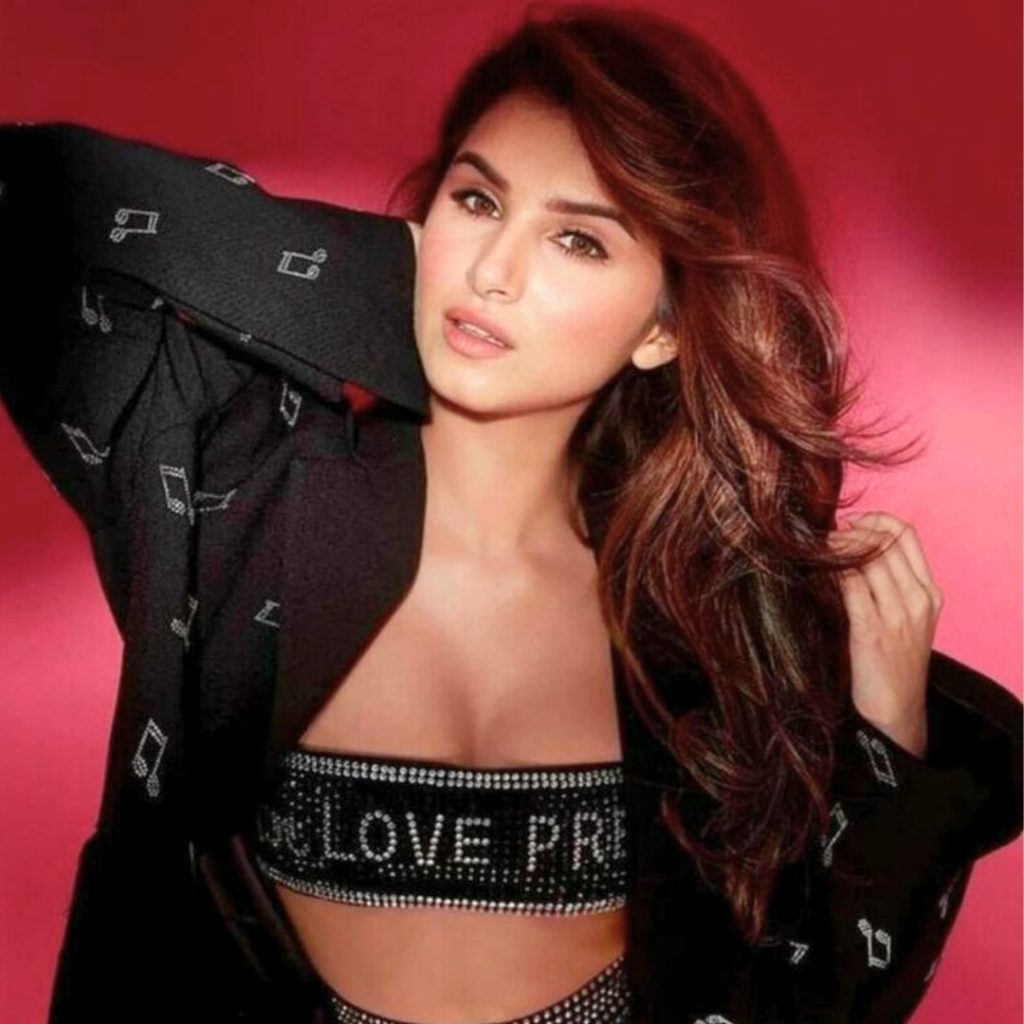 Toxic Teaser Review: Yash's Brutal Return – Expected or Overhyped?